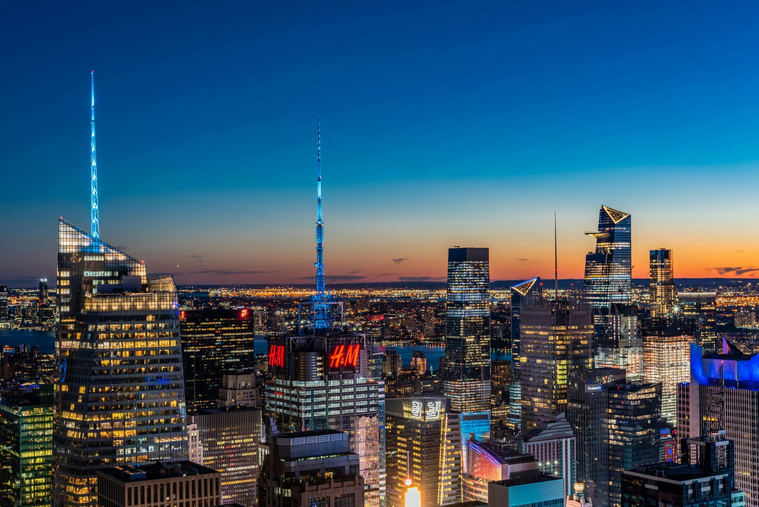 Private jet charter Minneapolis to New York City price