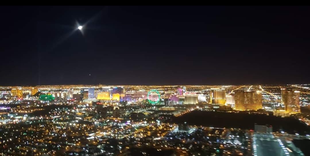 Private jet charter from Los Angeles to Las Vegas