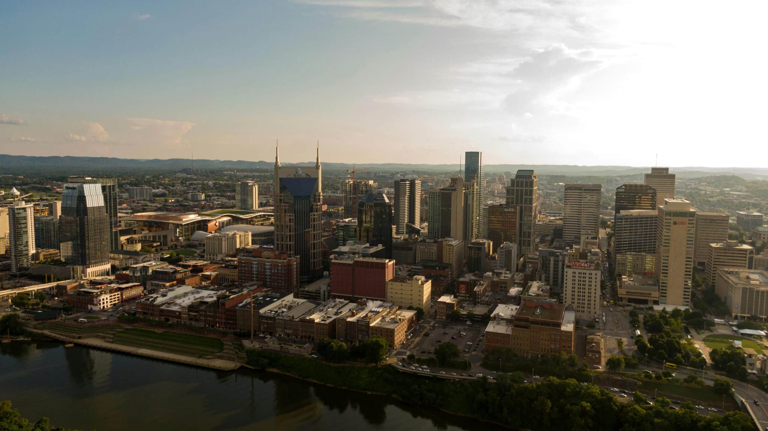 Private-jet-charter-Vegas-to-Nashville-scaled.jpg