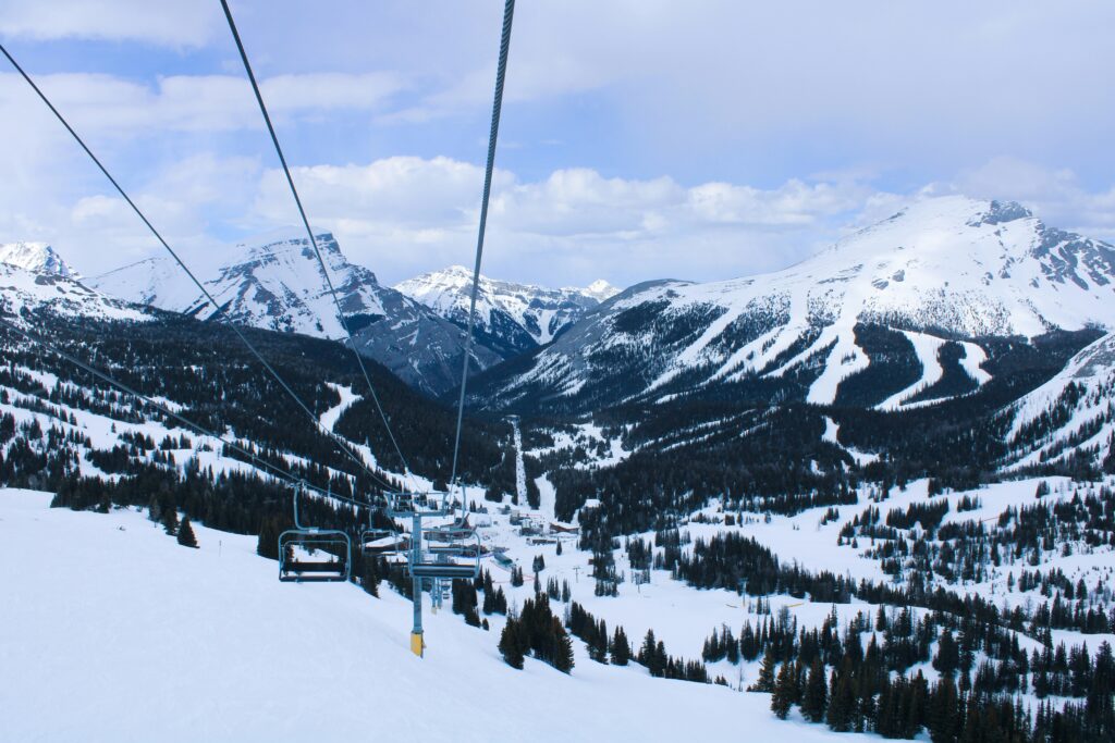 private-jet-dallas-to-aspen-ski-slopes.jpg-scaled.jpg