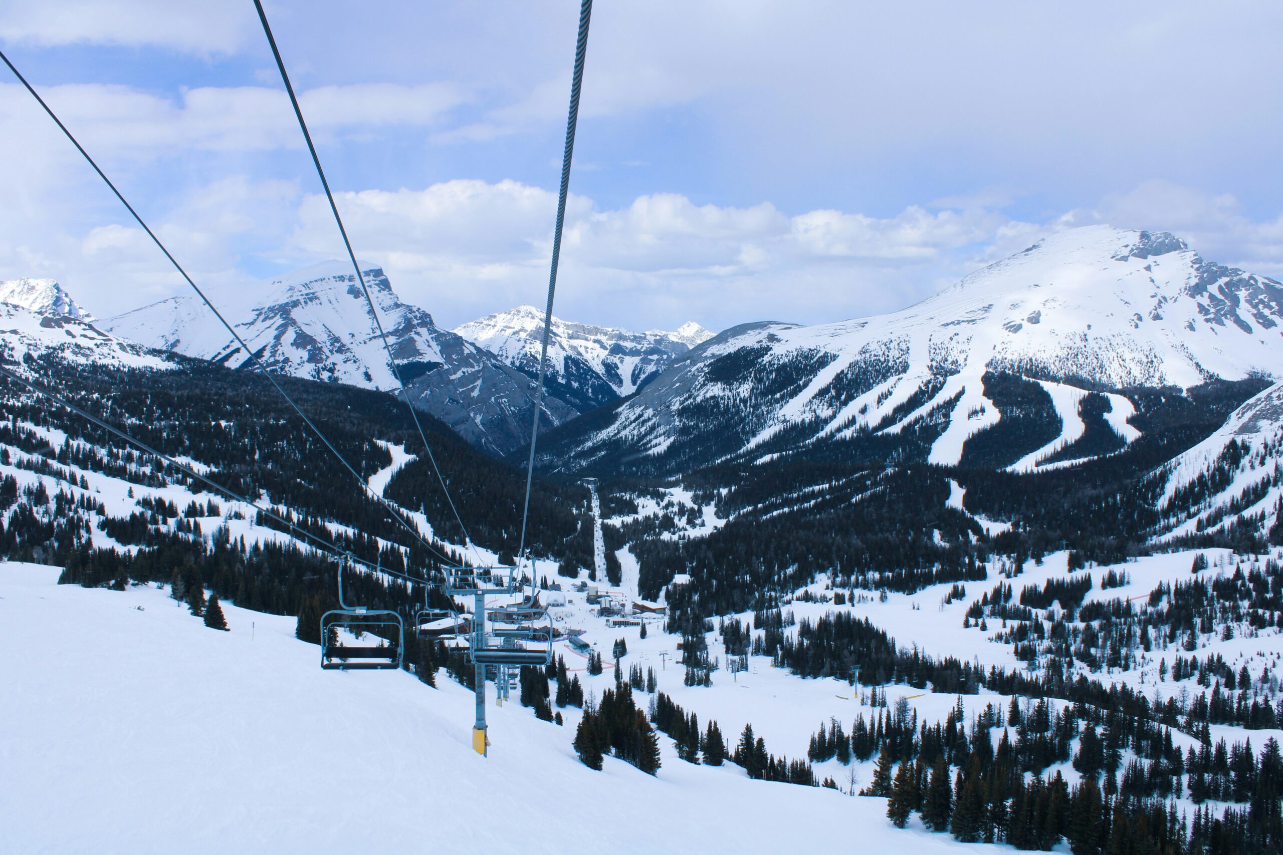 private-jet-dallas-to-aspen-ski-slopes.jpg-scaled.jpg