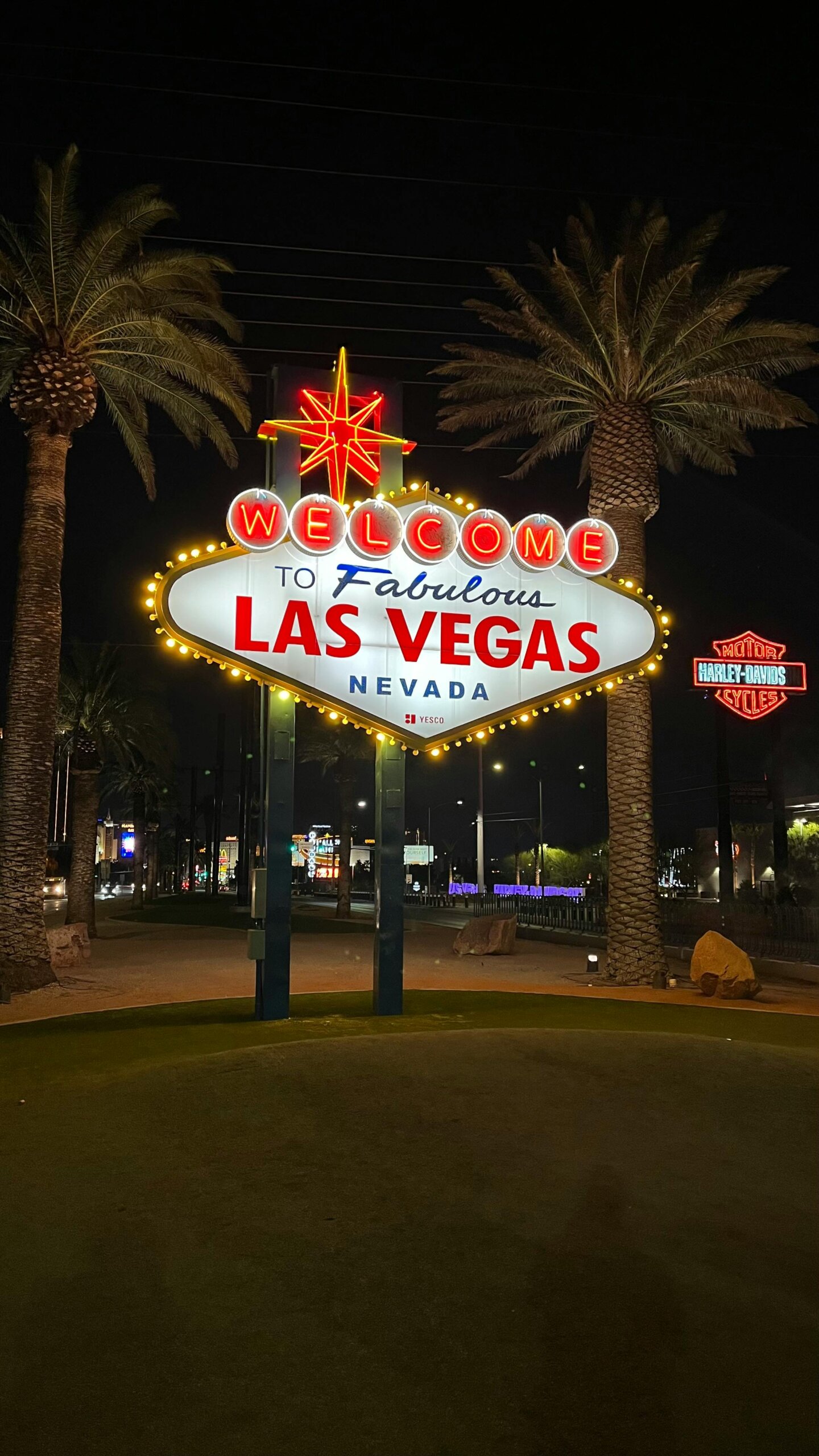 Welcome-to-Fabulous-Las-Vegas-sign-at-night-marking-arrival-from-a-private-jet-charter-scaled.jpg