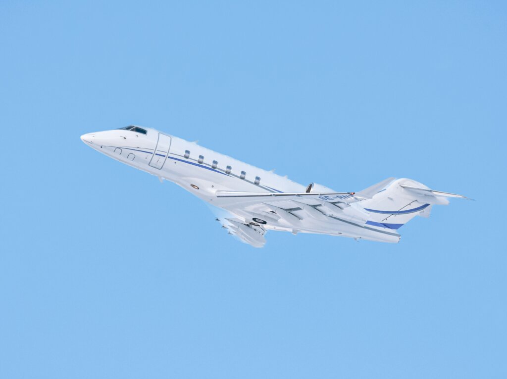 Private jet charter flying from San Francisco to Bozeman