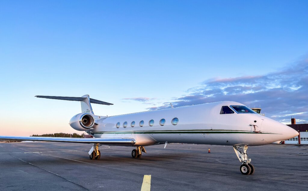 Private-jet-parked-on-the-ramp-prepared-for-a-charter-flight-from-Dallas-to-Bismarck-scaled.jpg